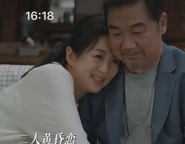 还在努力拍吻戏如今的张国立也成了“万人嫌”j9九游会(中国)网站老牛吃嫩草！70岁(图7)
