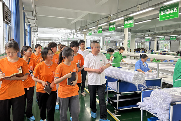 “三美育人”赋能红色工程师培养九游会J9入口重庆理工大学：(图3)